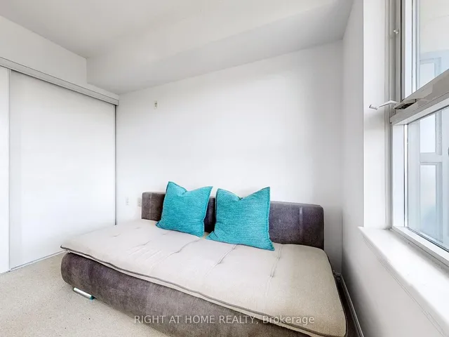 Additional image 22 of 3840 Bathurst St Unit 612