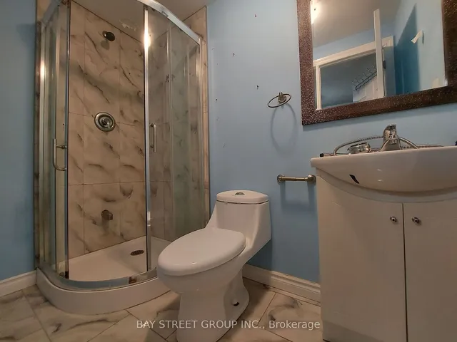 Additional image 27 of 70 Lansdowne Ave