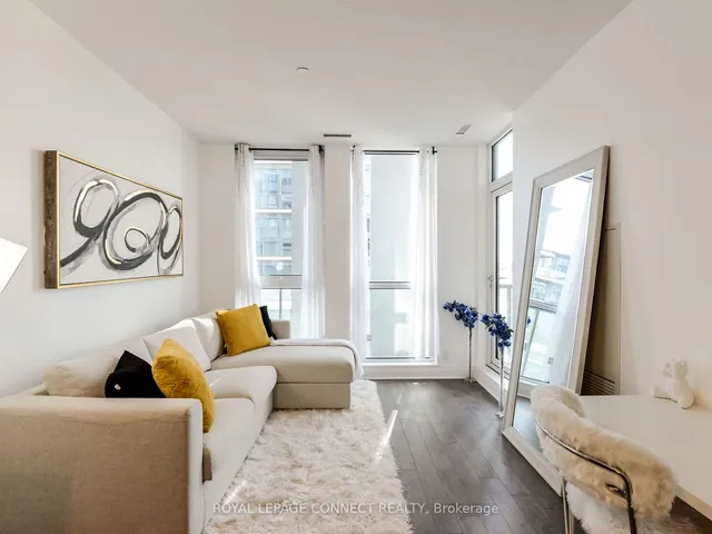 17 Zorra St Unit 302