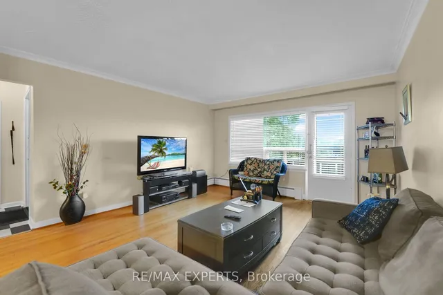 Additional image 33 of 44 Elway Crt