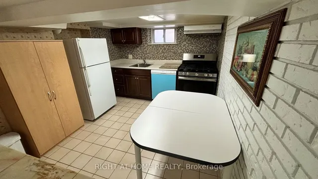 Additional image 24 of 524 Glen Park Ave