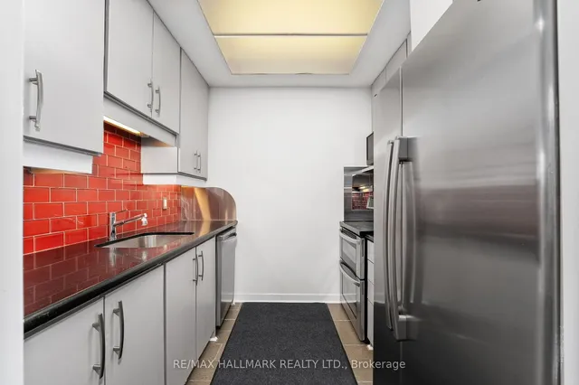 Additional image 12 of 300 Coxwell Ave Unit 508