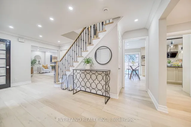 Additional image 13 of 8 Elliotwood Crt