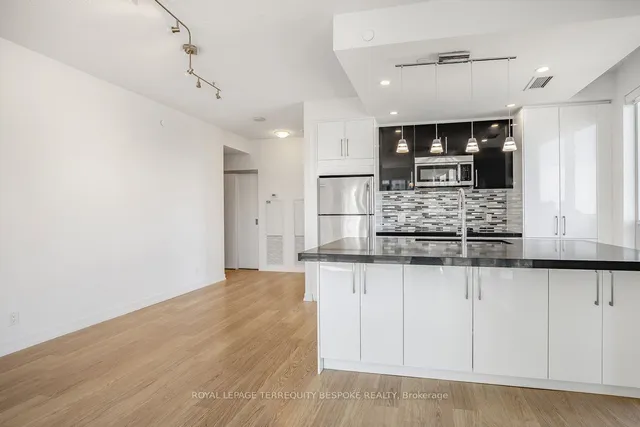 Additional image 17 of 98 Lillian St Unit 1017