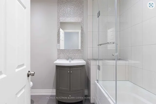 Additional image 9 of 15 Delroy Dr