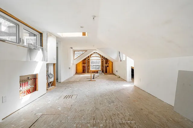 Additional image 26 of 3025 Queen St