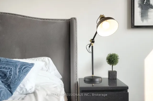 Additional image 20 of 3000 Bathurst St Unit 1205