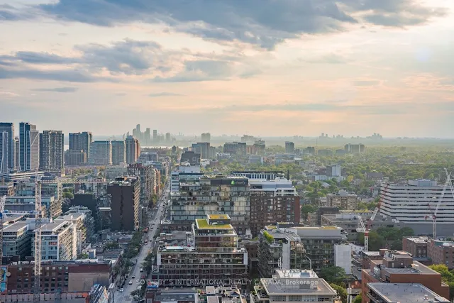 Additional image 31 of 8 Charlotte St Unit 3007