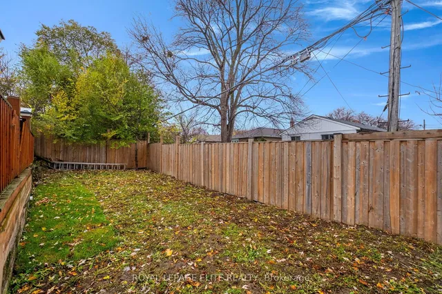 Additional image 35 of 6 LACHINE Crt