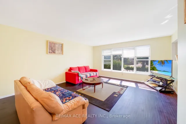 Additional image 8 of 96 Invergordon Ave