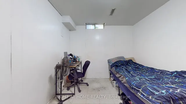 Additional image 10 of 11 Livonia Pl Unit 18