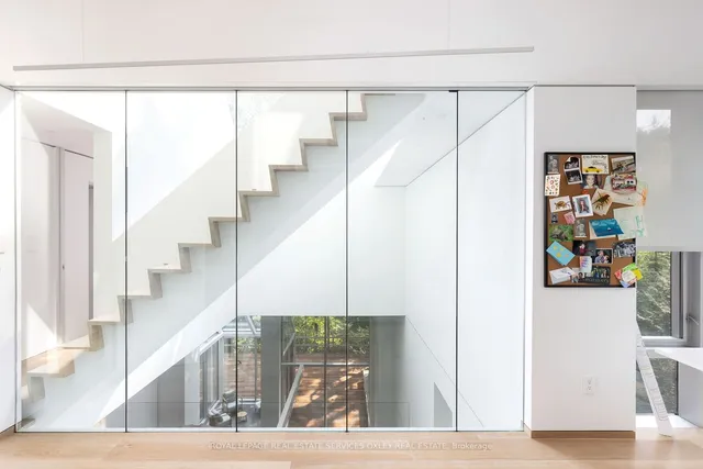 Additional image 20 of 11 Beaumont Rd