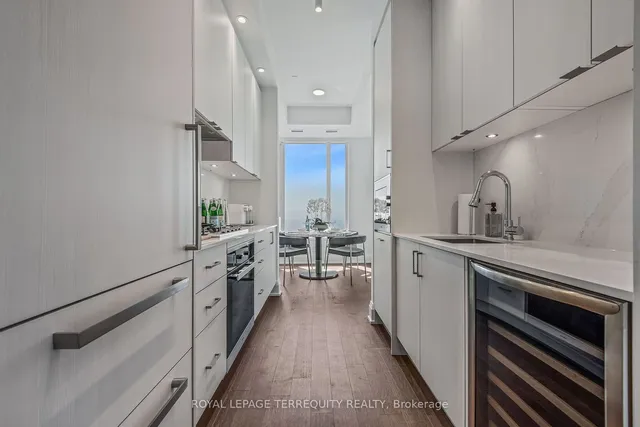 Additional image 5 of 1928 Lake Shore Blvd Unit PH06w