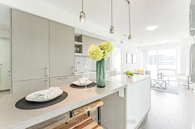 Additional image 11 of 100 Harbour St Unit 4310