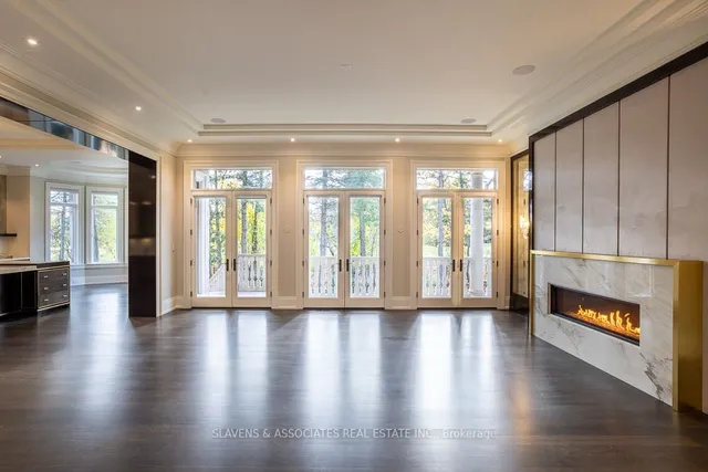 Additional image 16 of 15 Tudor Gate