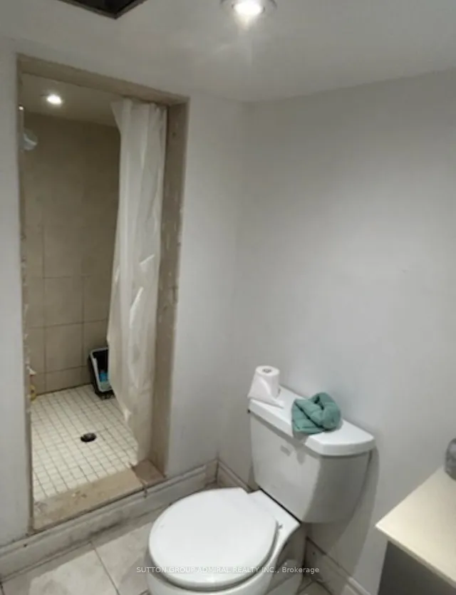 Additional image 21 of 34 Dartnell Ave