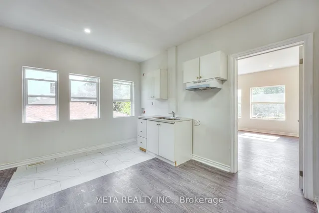 Additional image 16 of 35 Duncombe Blvd