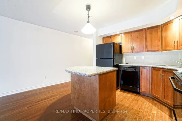 Additional image 8 of 270 Wellington St Unit 401