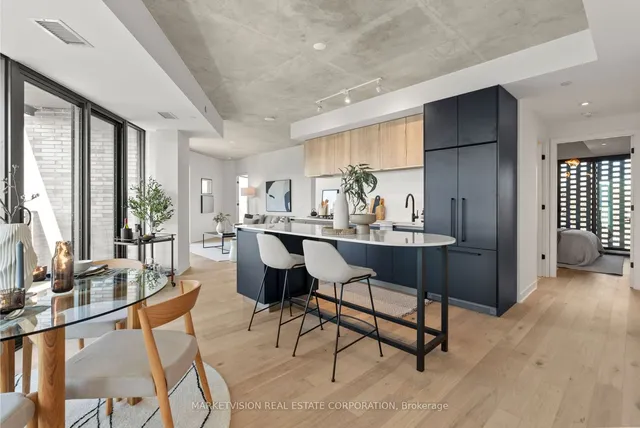 Additional image 2 of 2625 Dundas St Unit 405