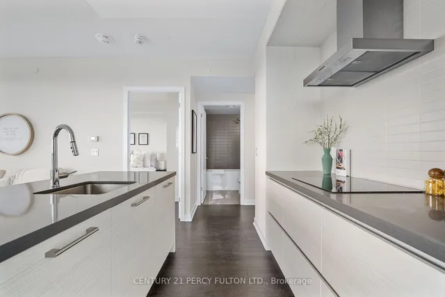 Additional image 9 of 2221 Yonge St Unit 3108