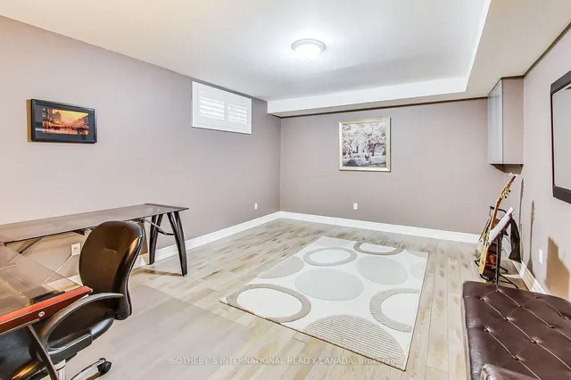 Additional image 36 of 41 Meadowcliffe Dr