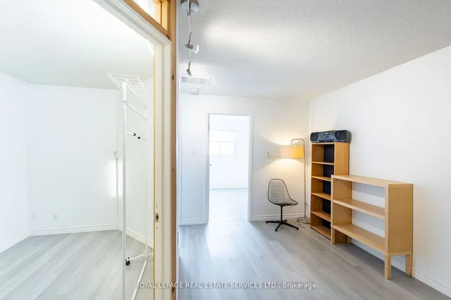 Additional image 25 of 2963 Dundas St