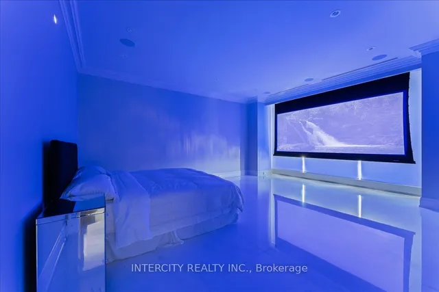 Additional image 32 of 50 Yorkville Ave Unit 4001