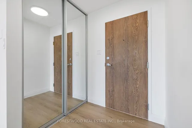 Additional image 4 of 40 Richview Rd Unit 1505