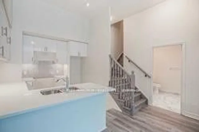 Additional image 8 of 39 Annie Craig Dr Unit TH3