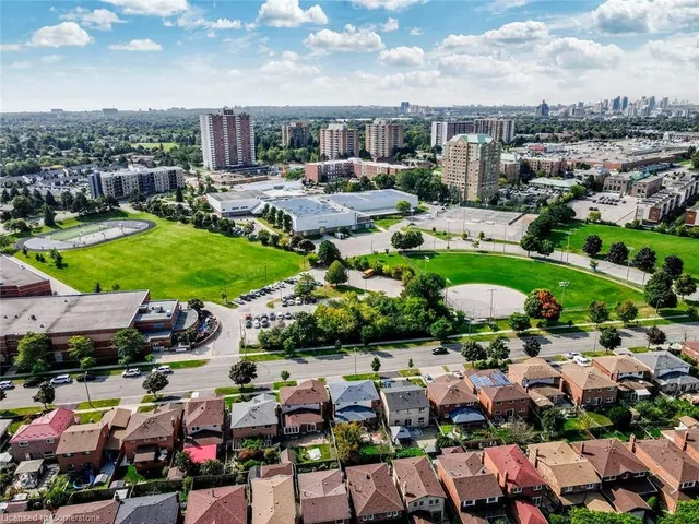 Additional image 44 of 102 Pennyhill Dr