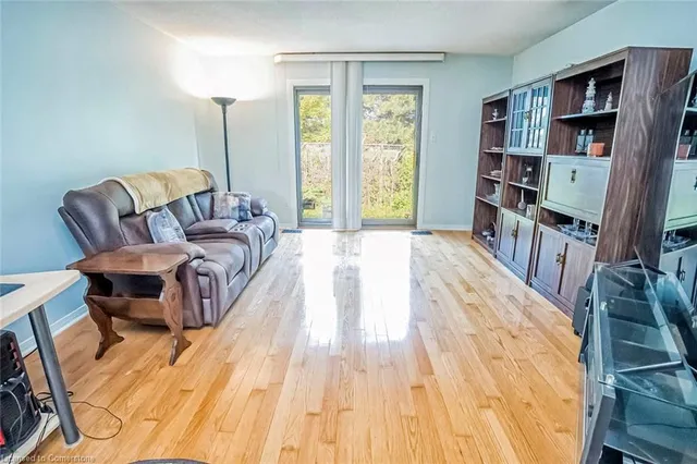 Additional image 11 of 102 Pennyhill Dr