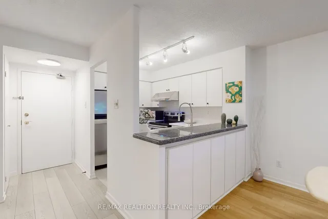 Additional image 15 of 95 Prince Arthur Ave Unit 311