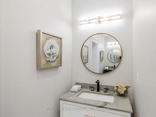 Additional image 21 of 15 Strathallan Blvd