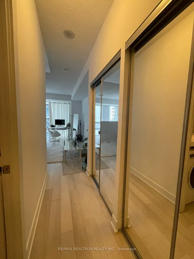 Additional image 2 of 318 Richmond St Unit 1510