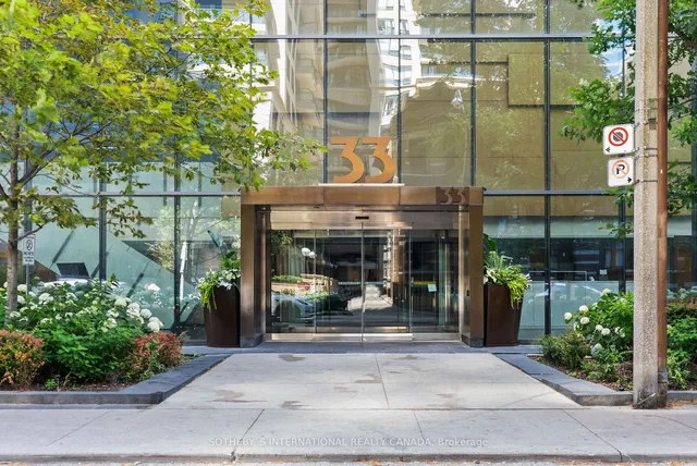 Additional image 16 of 33 Charles St Unit 3804