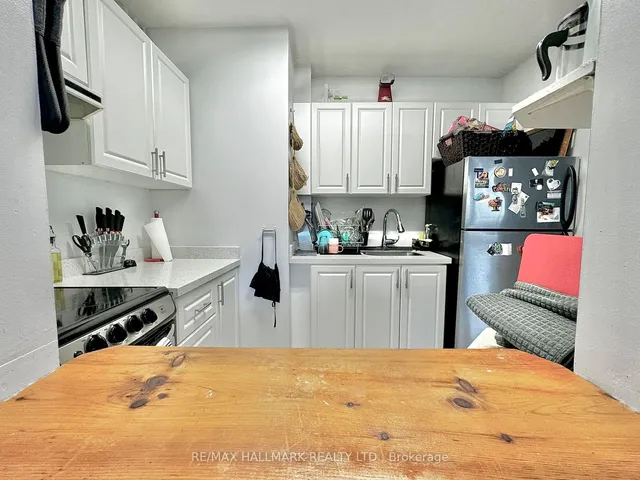 Additional image 19 of 114 Vaughan Rd Unit 303