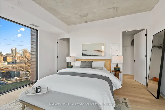 Additional image 8 of 2625 Dundas St Unit 405