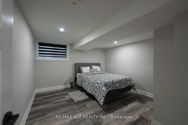 Additional image 25 of 2270 Meadowvale Rd