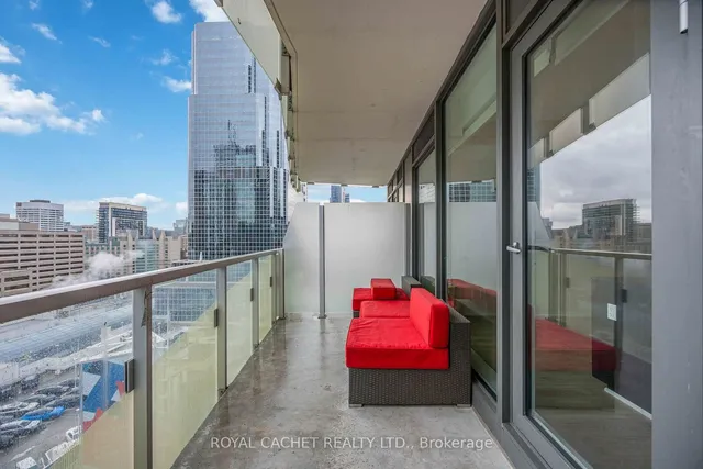 Additional image 32 of 197 Yonge St Unit 1411