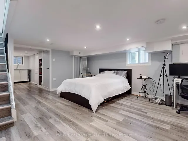 Additional image 30 of 257 Prescott Ave