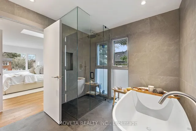 Additional image 18 of 2 Addison Cres