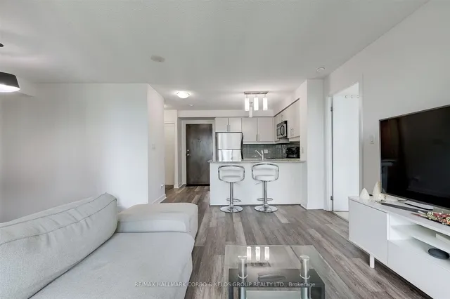 Additional image 9 of 18 Harbour St Unit 1209