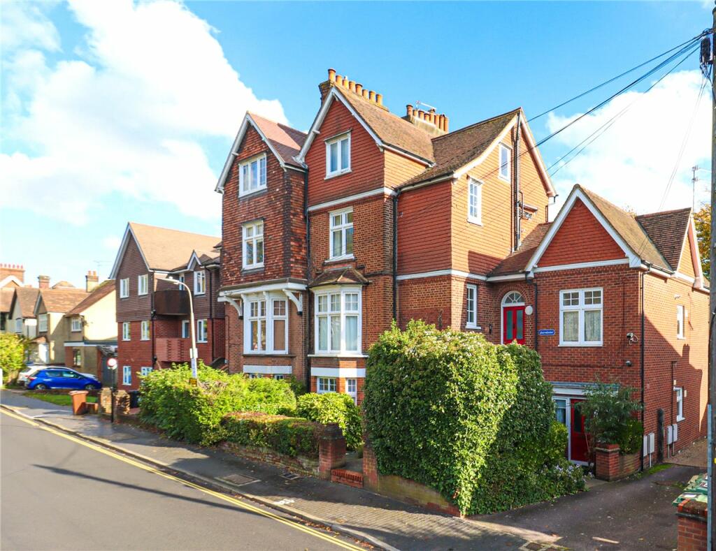 Lemsford Road, St. Albans, Hertfordshire, AL1