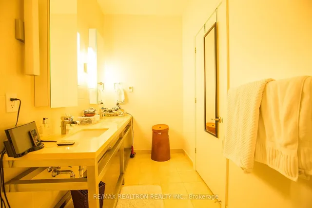 Additional image 24 of 80 John St Unit UPH3