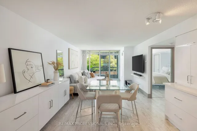 Additional image 3 of 81 Navy Wharf Crt Unit 302
