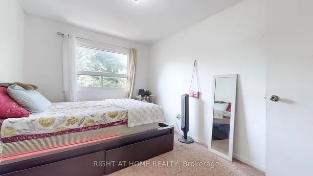 Additional image 17 of 11 Livonia Pl Unit 18