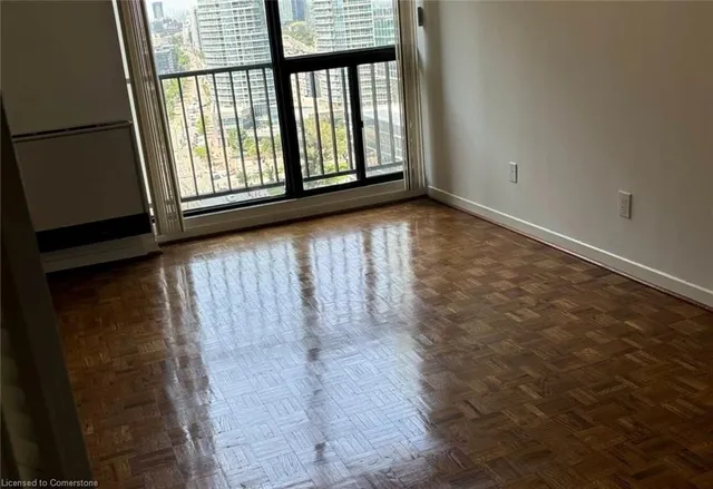 Additional image 13 of 33 Harbour Sq Unit 2037