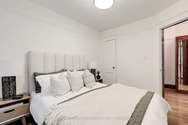 Additional image 16 of 78 Glen Manor Dr