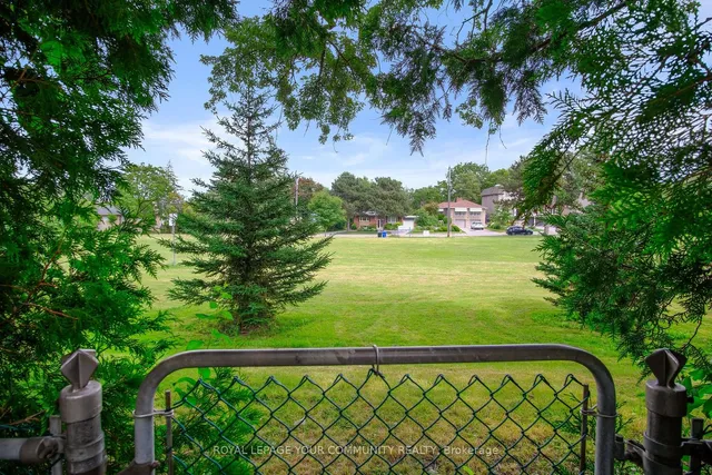 Additional image 38 of 191 Maxome Ave