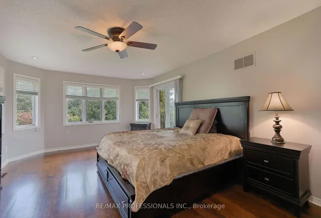 Additional image 18 of 47 Laurel Ave